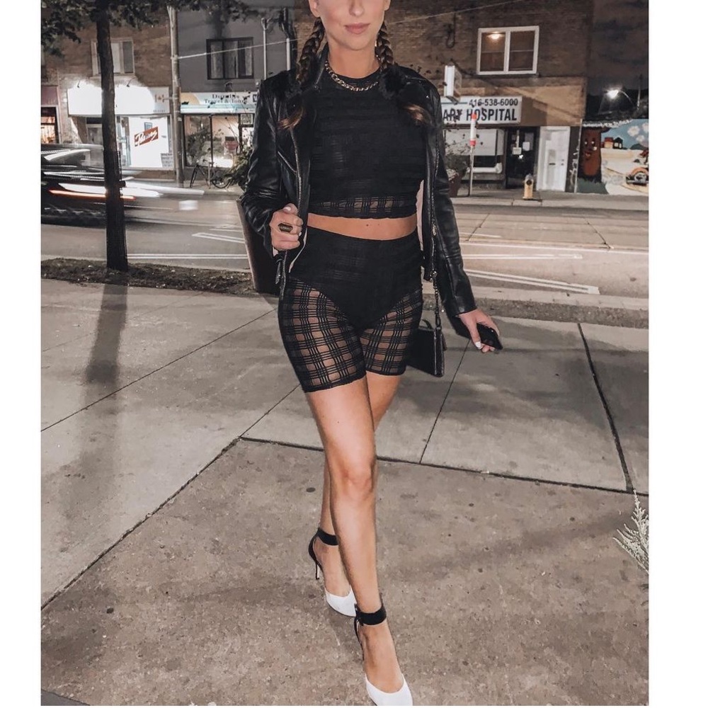 Missguided Check Mesh 2 Piece set - Picture 9 of 9